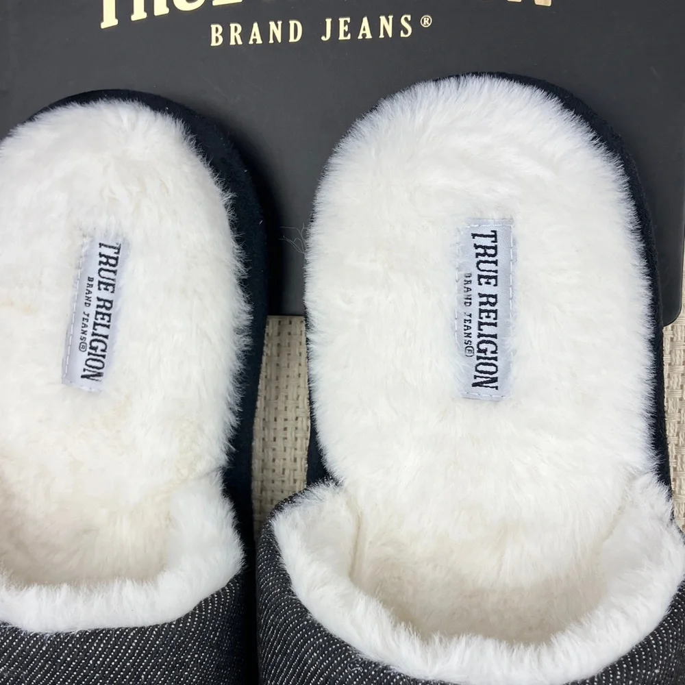 True Religion Horseshoe Slippers Gray NWT